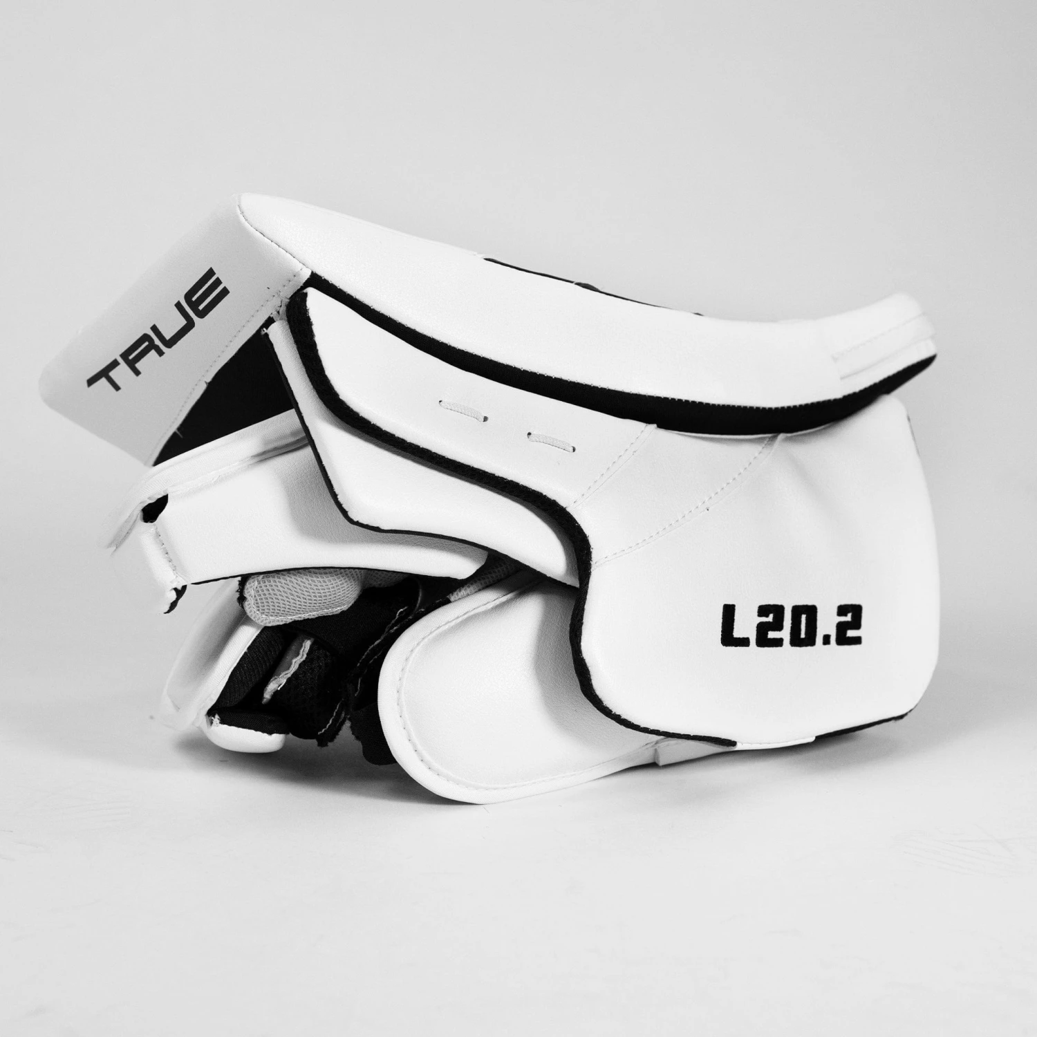 TRUE L20.2 Senior Goalie Blocker - Stock 5 TRUE L20.2 Senior Goalie Blocker - Stock - Image 3