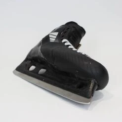 TRUE Senior One Piece Goalie Skates - Pro Stock - Beige Liner - Size 11 -Baue Hockey Shop true goalie skates true senior one piece goalie skates pro stock beige liner size 11 11 15189156626498