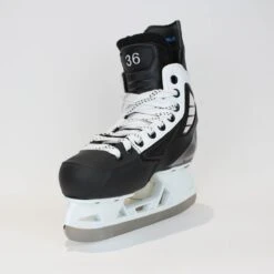 TRUE Player Junior Hockey Skates - Pro Stock - VH Holder - White Side - Size 4 -Baue Hockey Shop true hockey skates true player junior hockey skates pro stock vh holder white side size 4 4 r standard 15186594037826