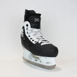 TRUE Player Junior Hockey Skates - Pro Stock - VH Holder - White Side - Size 4 -Baue Hockey Shop true hockey skates true player junior hockey skates pro stock vh holder white side size 4 4 r standard 15186594267202