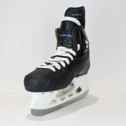 TRUE Player Senior Hockey Skates - Pro Stock - Edge Holder - Beige Liner - Size 9 -Baue Hockey Shop true hockey skates true player senior hockey skates pro stock edge holder beige liner size 9 9 r standard 15187073990722