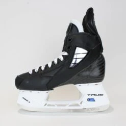 TRUE Player Senior Hockey Skates - Pro Stock - Shift Holder - "39" - Size 6 -Baue Hockey Shop true hockey skates true player senior hockey skates pro stock shift holder 39 size 6 6 r standard 15187096862786