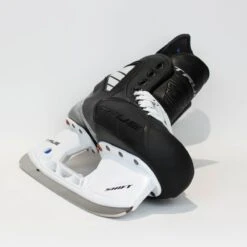 TRUE Player Senior Hockey Skates - Pro Stock - Shift Holder - Lightweight Tongue - Size 8 -Baue Hockey Shop true hockey skates true player senior hockey skates pro stock shift holder lightweight tongue size 8 8 r standard 15187100205122