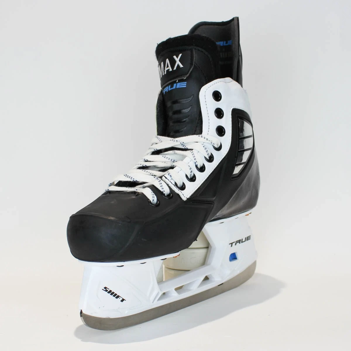 TRUE Player Senior Hockey Skates - Pro Stock - Shift Holder - White Side - "MAX/BAX" - Size 8 5 TRUE Player Senior Hockey Skates - Pro Stock - Shift Holder - White Side - "MAX/BAX" - Size 8 - Image 3