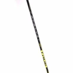 TRUE Catalyst 3X Junior Hockey Stick S21 - 50 Flex -Baue Hockey Shop true hockey sticks true catalyst 3x junior hockey stick 50 flex 28797105012802
