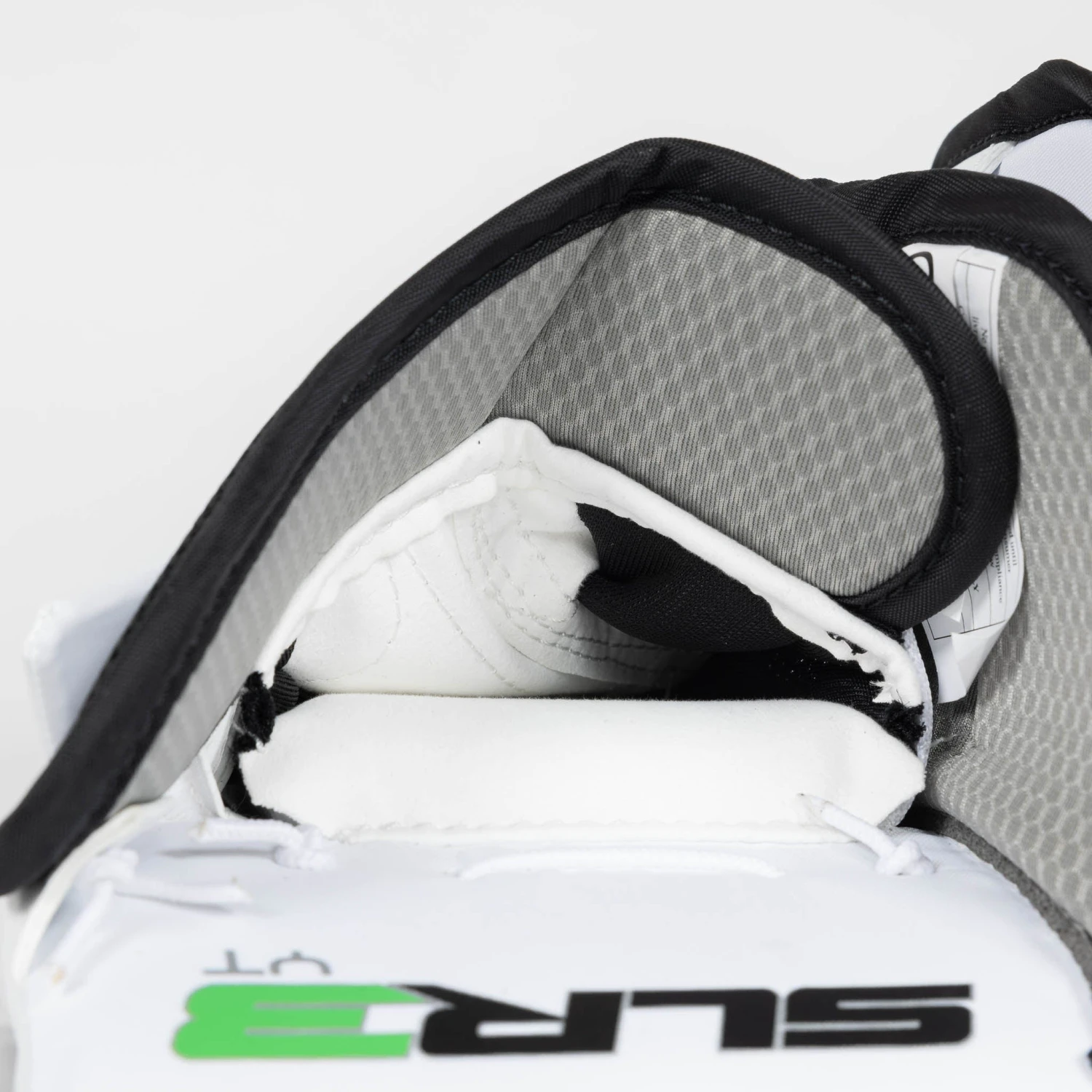 Vaughn Ventus SLR3 Youth Goalie Blocker 13 Vaughn Ventus SLR3 Youth Goalie Blocker - Image 11