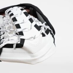 Vaughn Ventus SLR3 Youth Goalie Catcher 25 Vaughn Ventus SLR3 Youth Goalie Catcher -Baue Hockey Shop vaughn catchers vaughn ventus slr3 youth goalie catcher 29106357829698