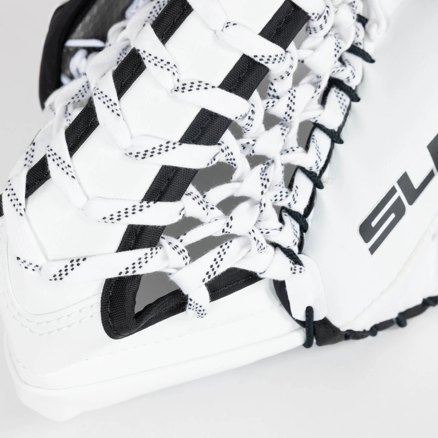 Vaughn Ventus SLR3 Youth Goalie Catcher 17 Vaughn Ventus SLR3 Youth Goalie Catcher - Image 15