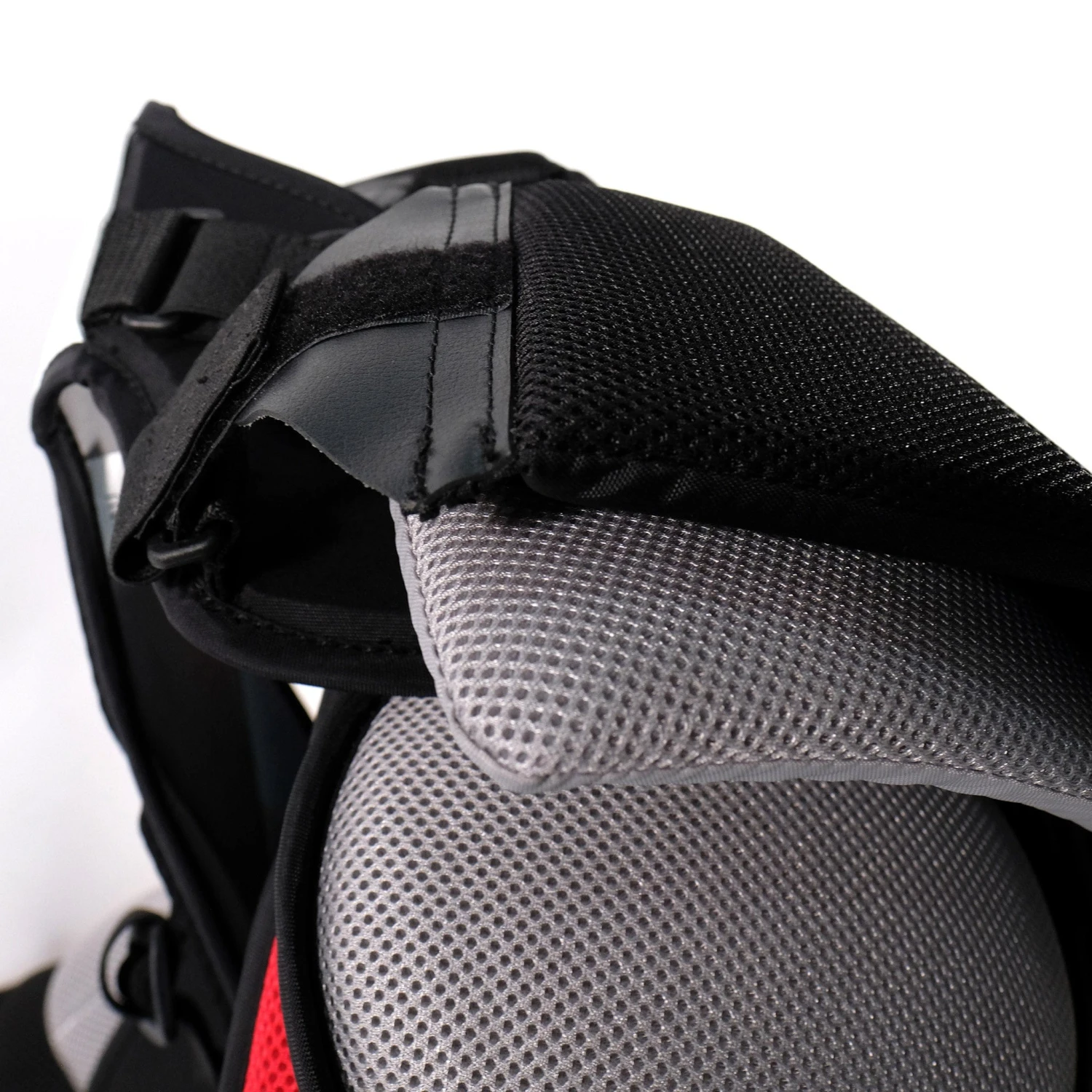 Vaughn Ventus SLR3 Pro Senior Chest & Arm Protector 17 Vaughn Ventus SLR3 Pro Senior Chest & Arm Protector - Image 15