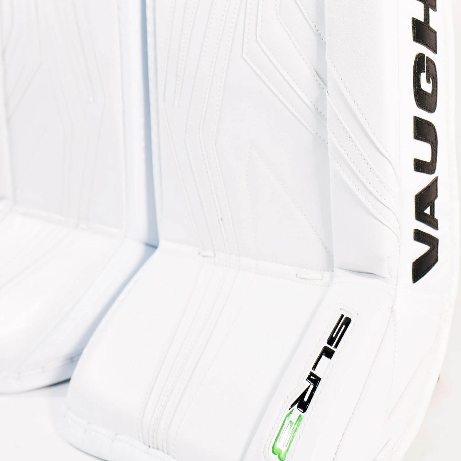 Vaughn Ventus SLR3 Pro Carbon Senior Goalie Leg Pads 4 Vaughn Ventus SLR3 Pro Carbon Senior Goalie Leg Pads - Image 2