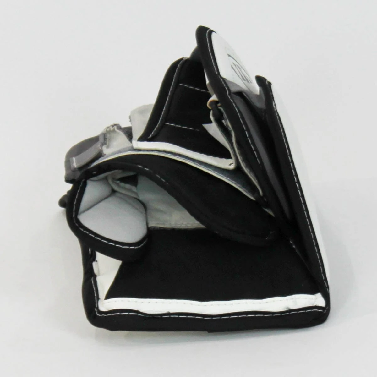 Warrior Ritual G3 Youth Goalie Blocker - Demo A 7 Warrior Ritual G3 Youth Goalie Blocker - Demo A - Image 5