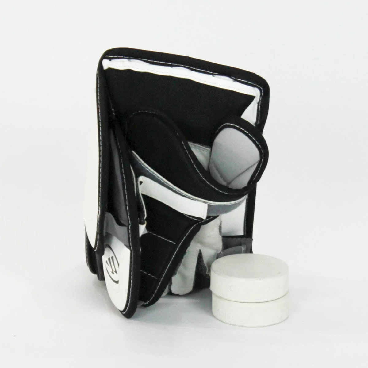 Warrior Ritual G3 Youth Goalie Blocker - Demo A 4 Warrior Ritual G3 Youth Goalie Blocker - Demo A - Image 2