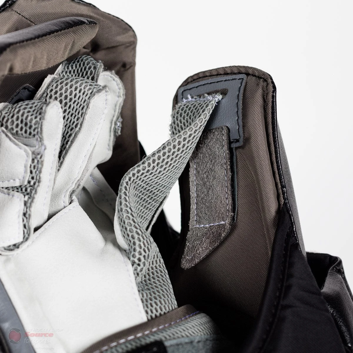 Warrior Ritual GT2 Pro Senior Goalie Blocker 11 Warrior Ritual GT2 Pro Senior Goalie Blocker - Image 9