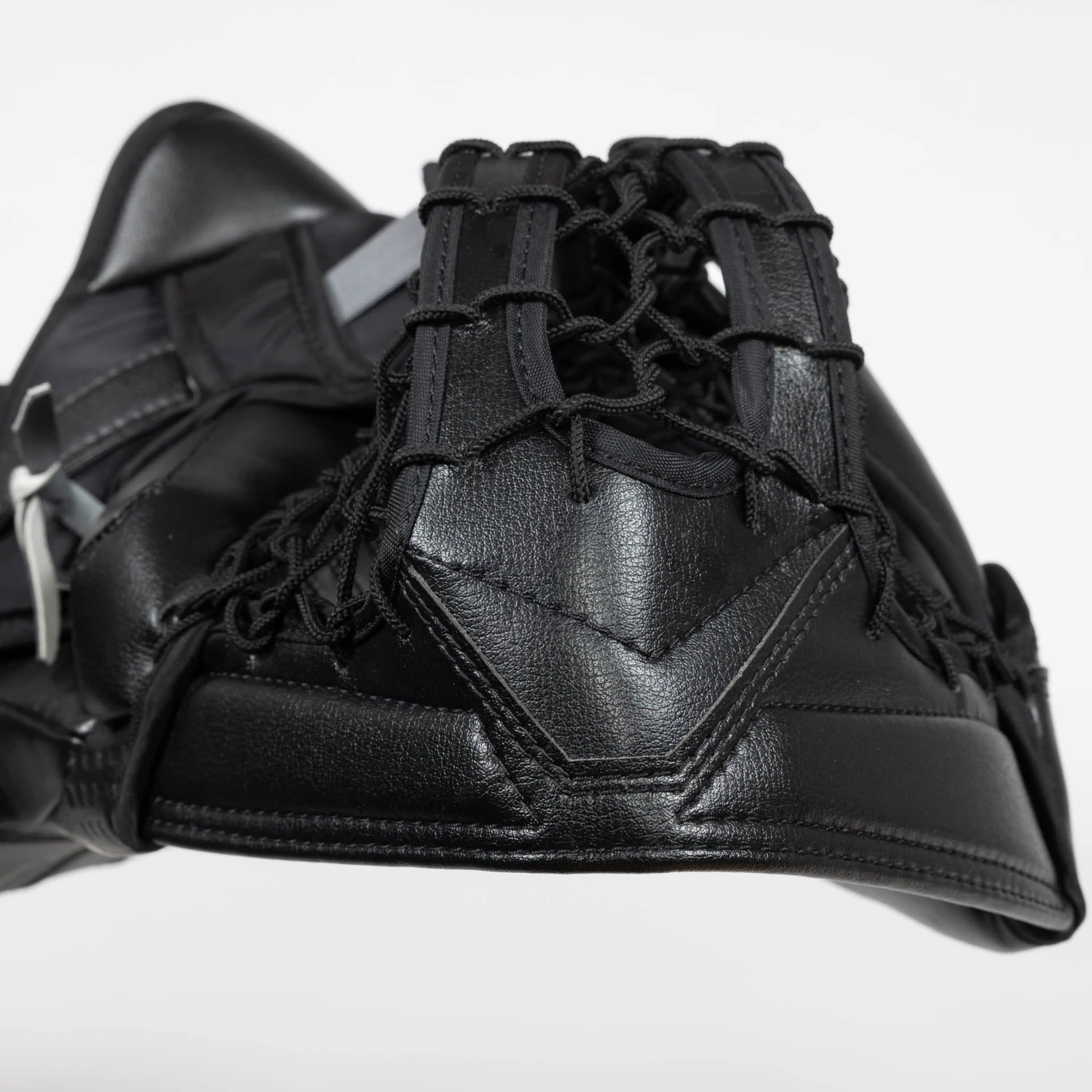 Warrior Ritual G6.1 Pro+ Senior Goalie Catcher 5 Warrior Ritual G6.1 Pro+ Senior Goalie Catcher - Image 3