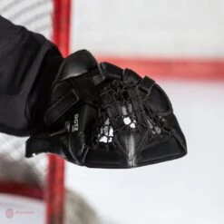 Warrior Ritual GT2 Pro Senior Goalie Catcher -Baue Hockey Shop warrior catchers warrior ritual gt2 pro senior goalie catcher 5024687390786