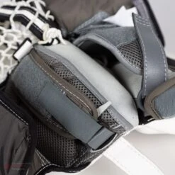 Warrior Ritual GT2 Senior Goalie Catcher -Baue Hockey Shop warrior catchers warrior ritual gt2 senior goalie catcher 5024717832258