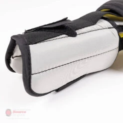 Warrior Ritual X3 E Junior Goalie Knee Pads -Baue Hockey Shop warrior knee pads warrior ritual x3 e junior goalie knee pads jr 27972403626050