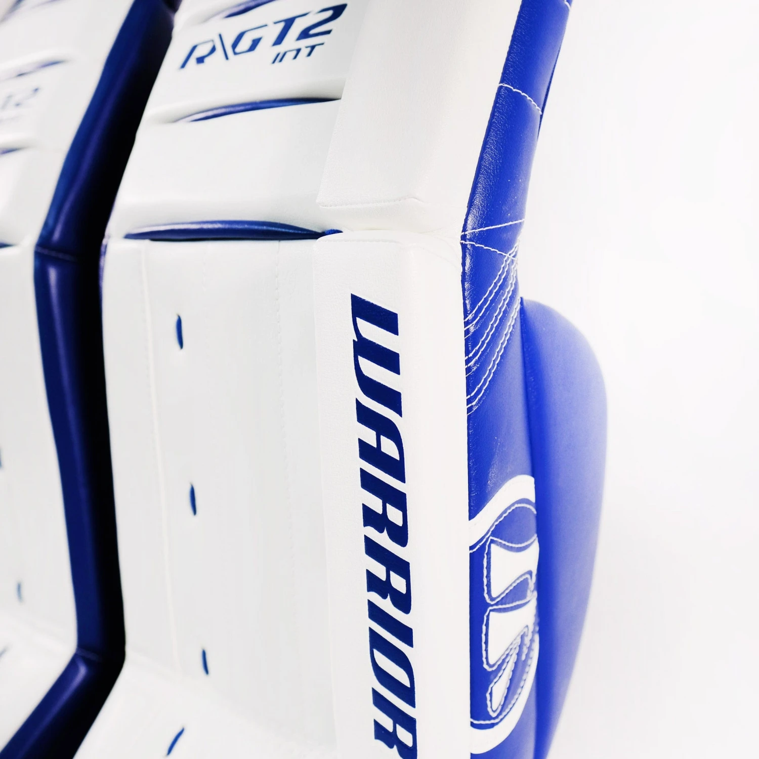Warrior Ritual GT2 Classic Intermediate Goalie Leg Pads 5 Warrior Ritual GT2 Classic Intermediate Goalie Leg Pads - Image 3